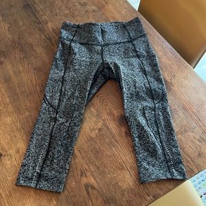 Lululemon cropped leggings